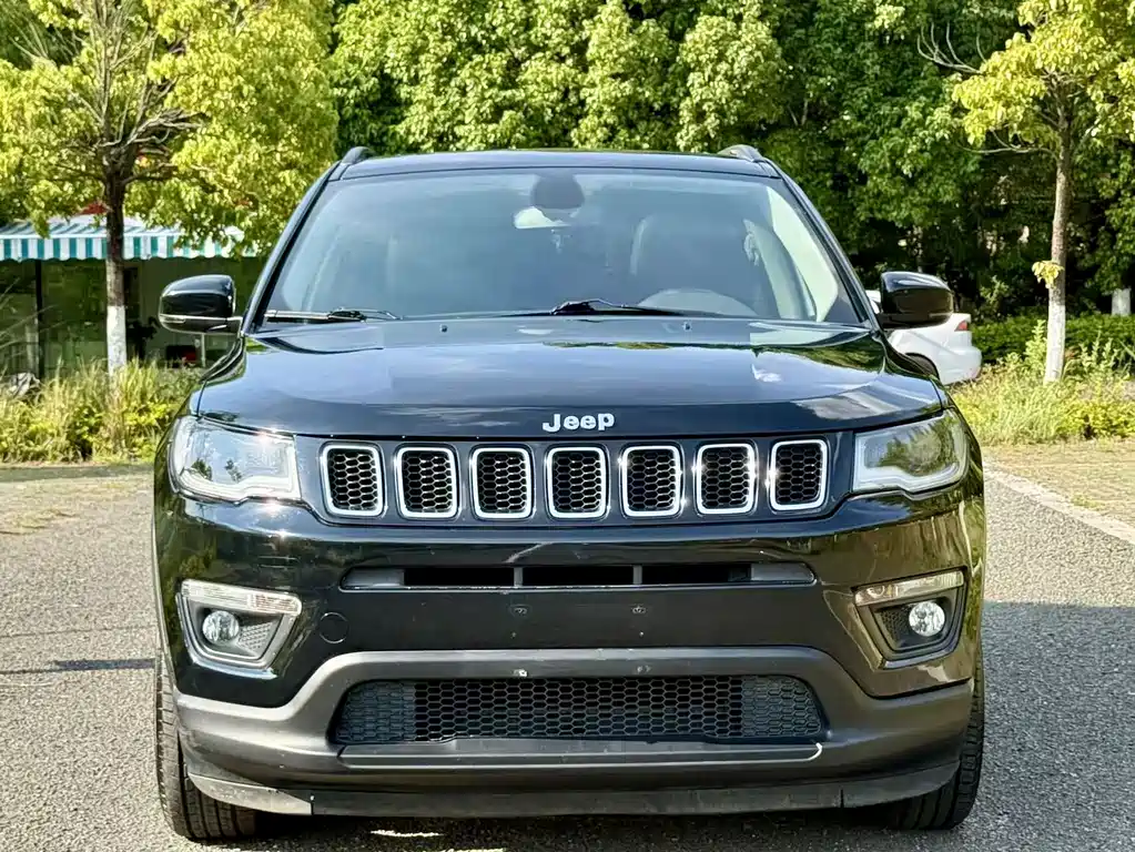 Jeep Compass 2019 — фото 2