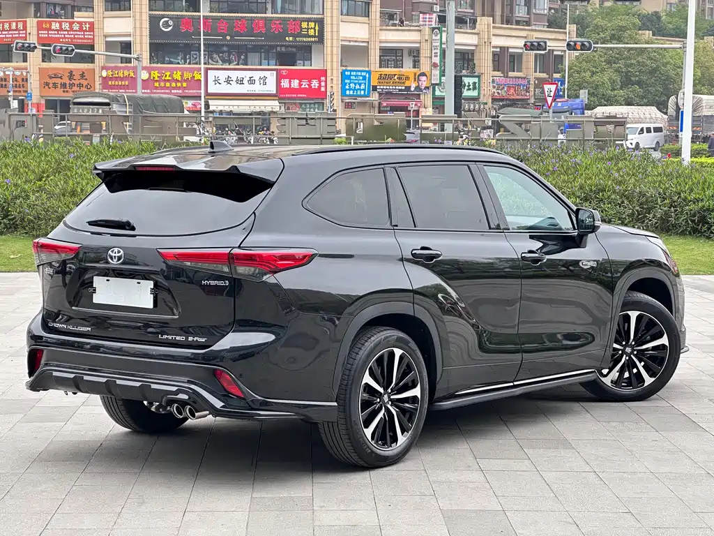 Toyota Crown Kluger 2021 — фото 4