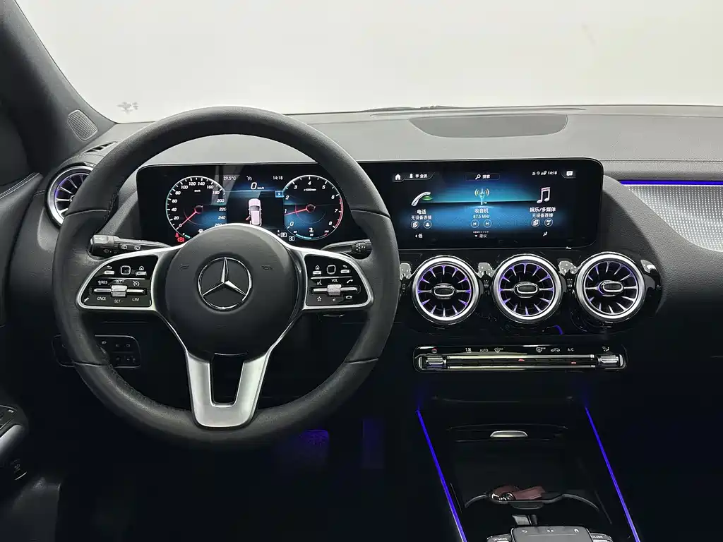 Mercedes-Benz GLA 2021 — фото 12