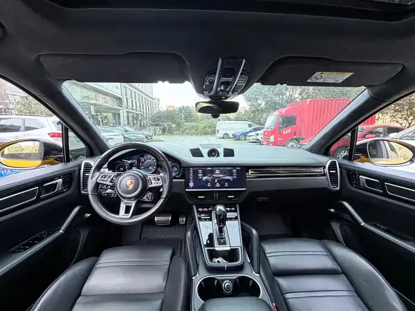 Porsche Cayenne 2020