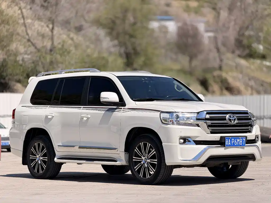 Toyota Land Cruiser 2016 — фото 3