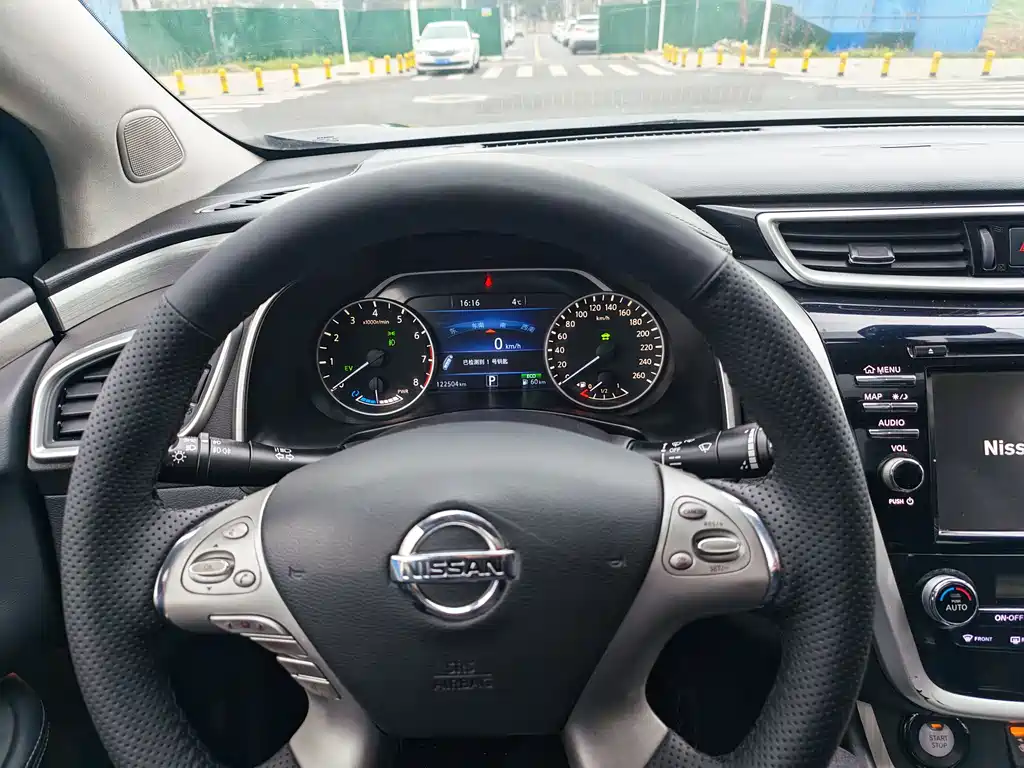 Nissan Murano 2016 — фото 8