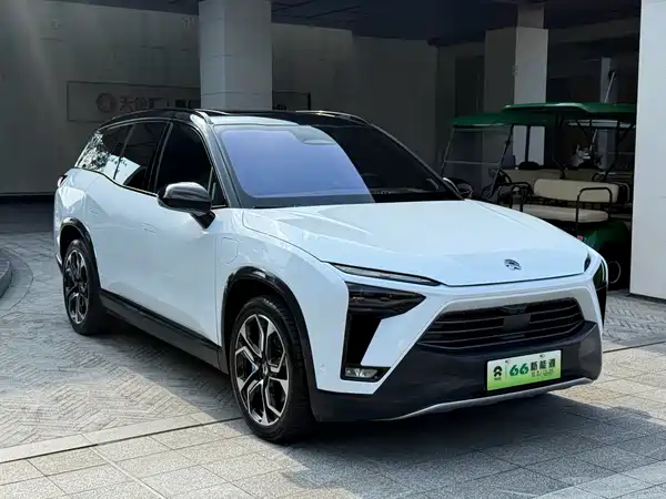 NIO ES8 2022