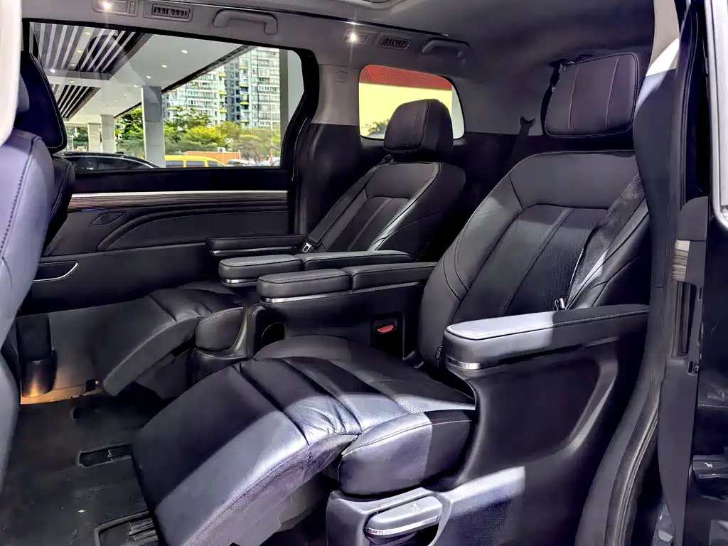 GAC Motor Trumpchi M8 2021 — фото 15