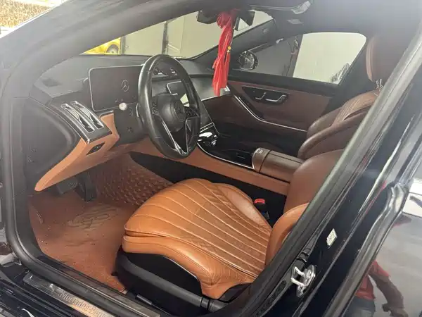 Mercedes-Benz S-Class 2021