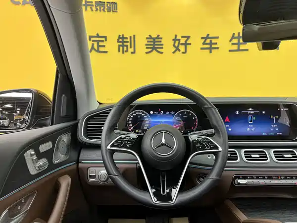 Mercedes-Benz GLE 2025