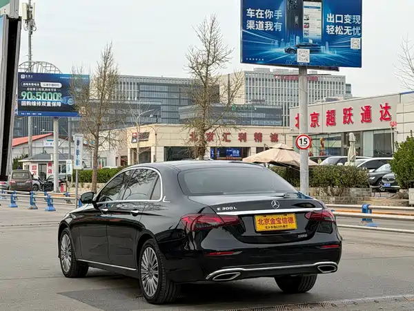 Mercedes-Benz E-Class 2023