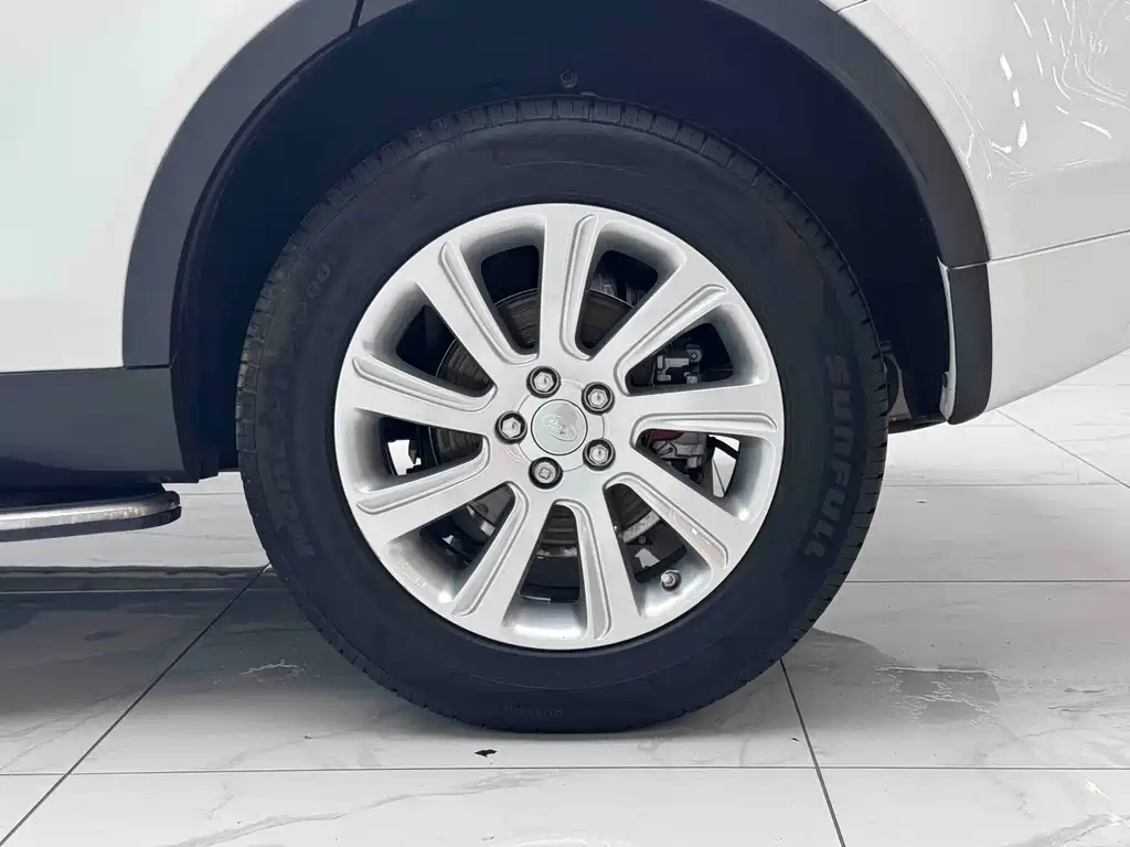 Land Rover Discovery Sport 2016 — фото 9