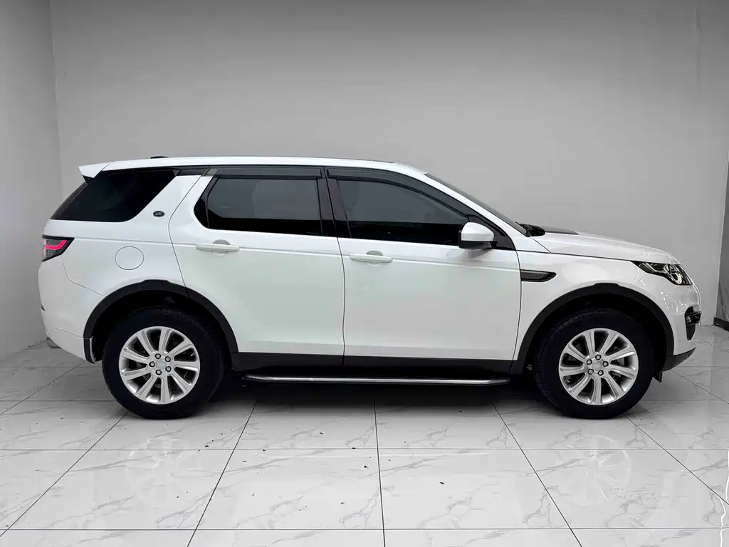 Land Rover Discovery Sport 2016 — фото 16