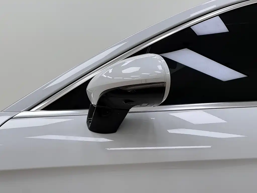 Porsche Panamera 2017 — фото 10