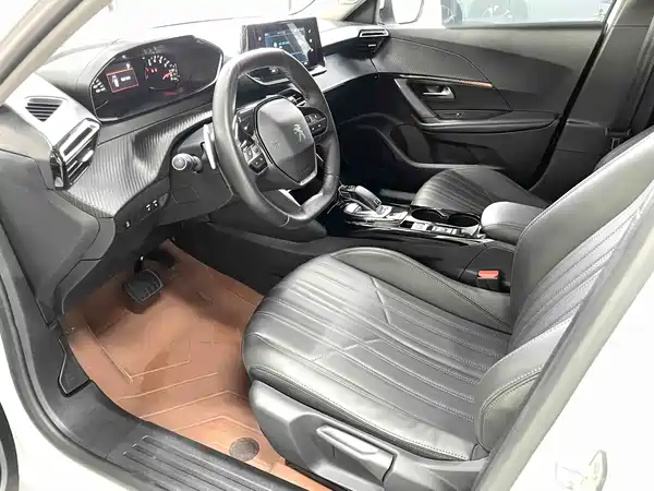 Peugeot 2008 2022