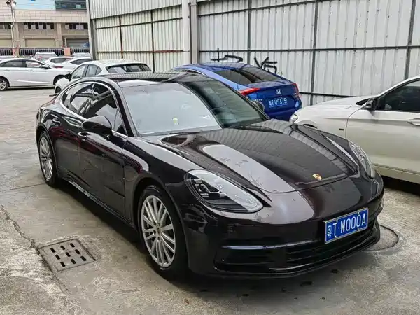 Porsche Panamera 2019