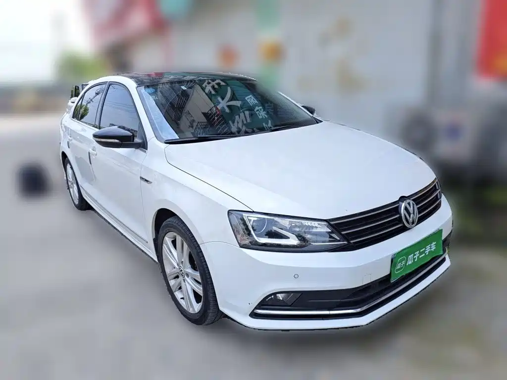 Volkswagen Sagitar 2019