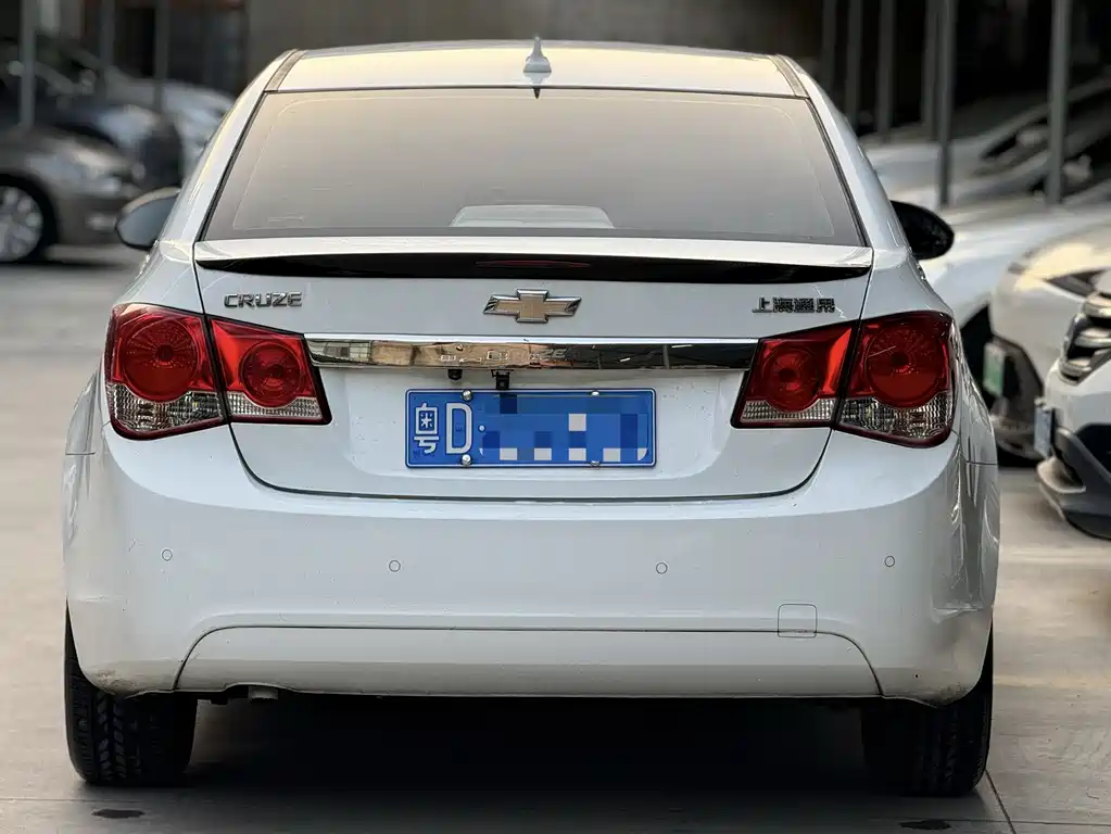 Chevrolet Cruze 2014 — фото 11