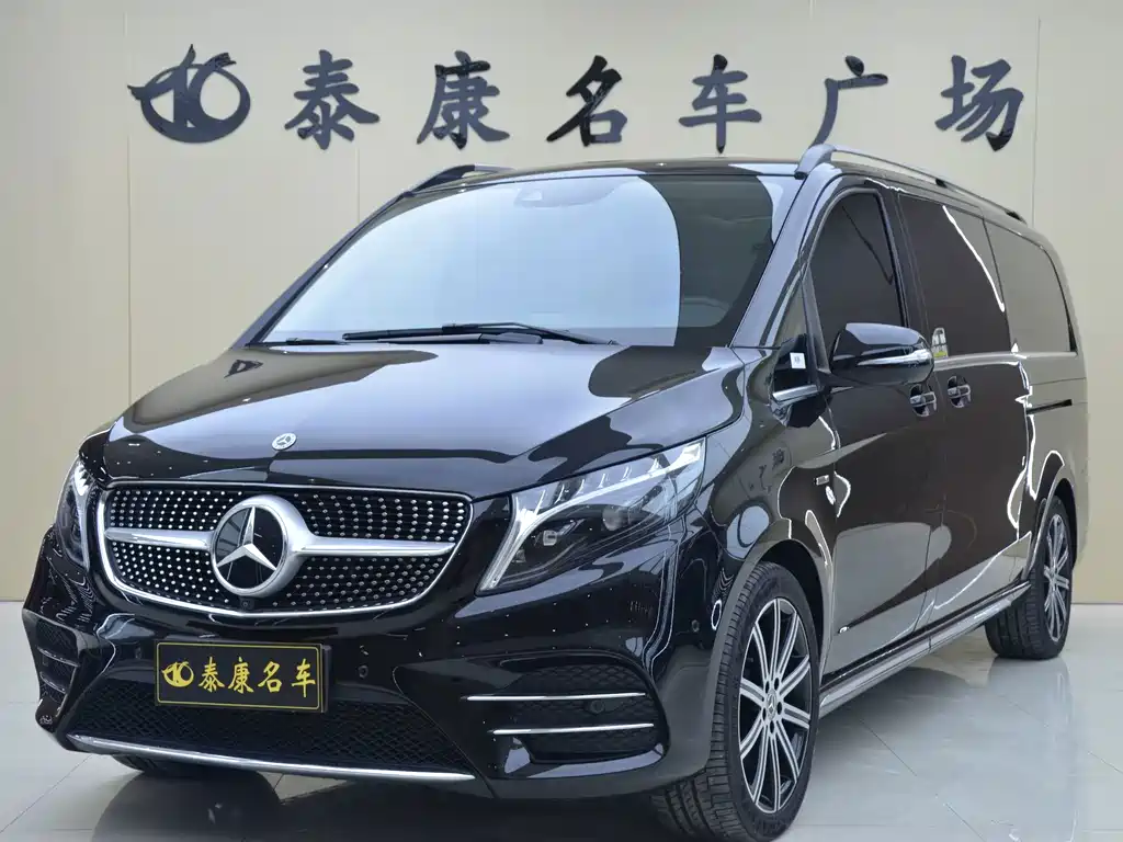 Mercedes-Benz V-Class 2024 — фото 1