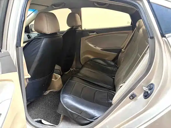 Hyundai Accent 2011