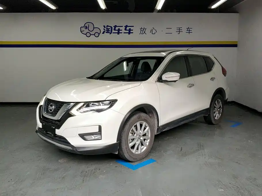 Nissan X-Trail 2018 — фото 1