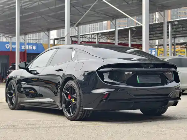 Lotus EMEYA 2025