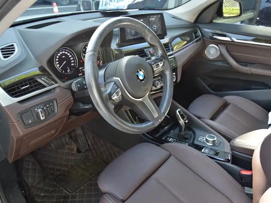 BMW X1 2021 — фото 8