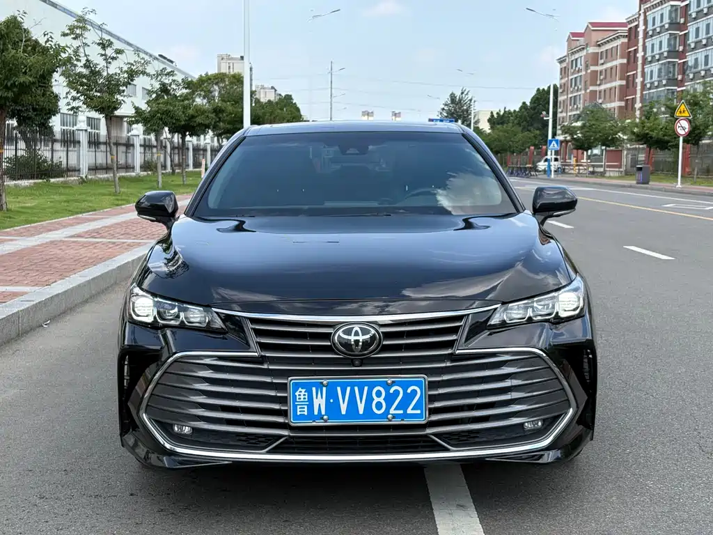 Toyota Avalon 2021 — фото 1