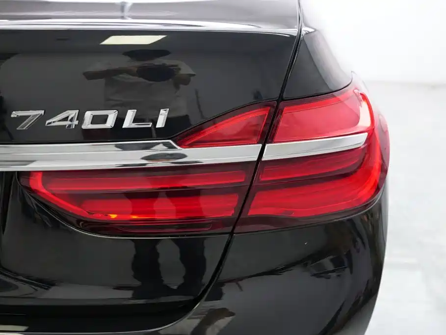 BMW 7 Series 2016 — фото 4