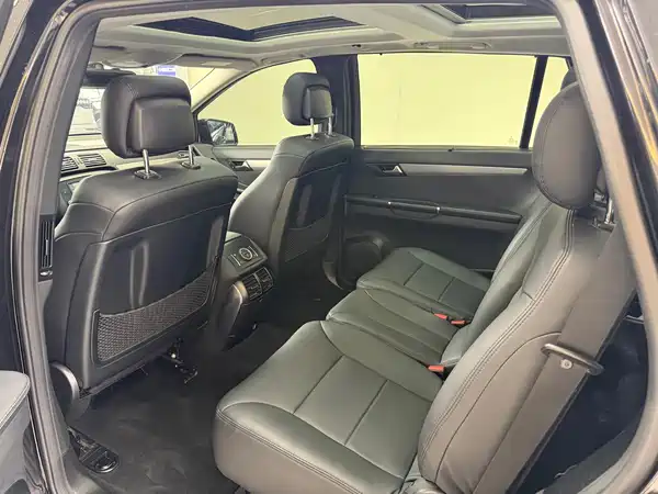 Mercedes-Benz R-Class 2016