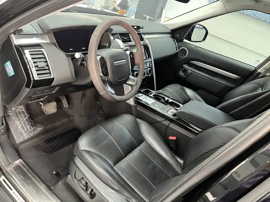 Land Rover Discovery 2020 — фото 17