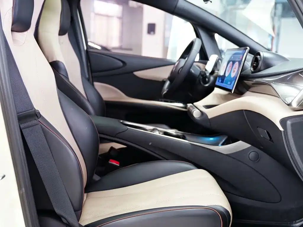 BYD Dolphin 2023 — фото 11