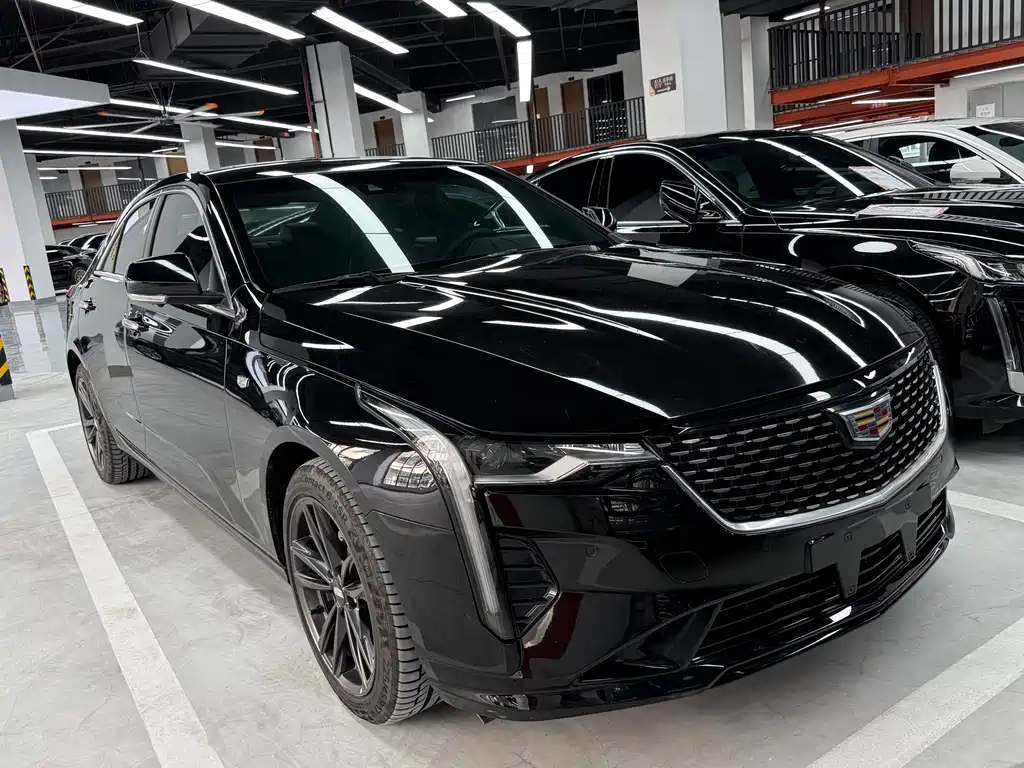 Cadillac CT4 2023 — фото 2