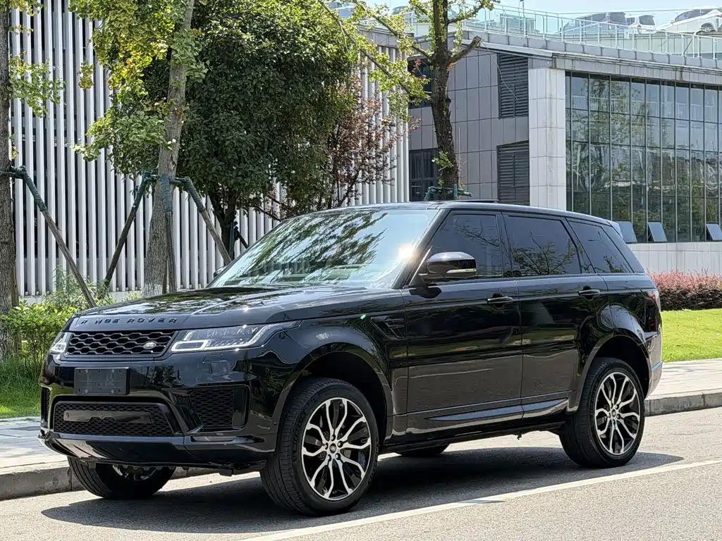 Land Rover Range Rover Sport 2021 — фото 1