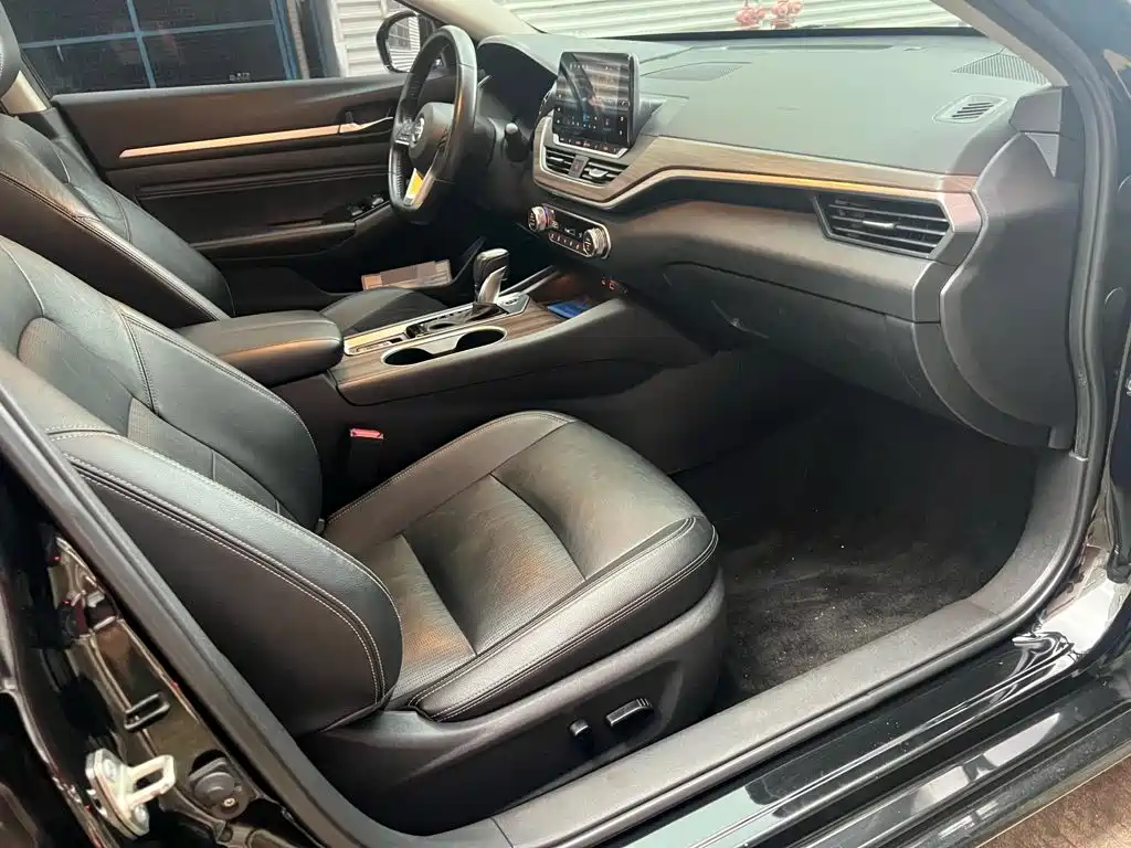 Nissan Teana 2022