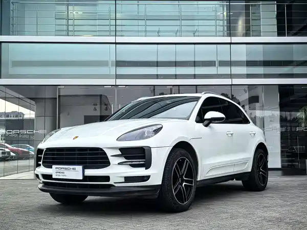 Porsche Macan 2021