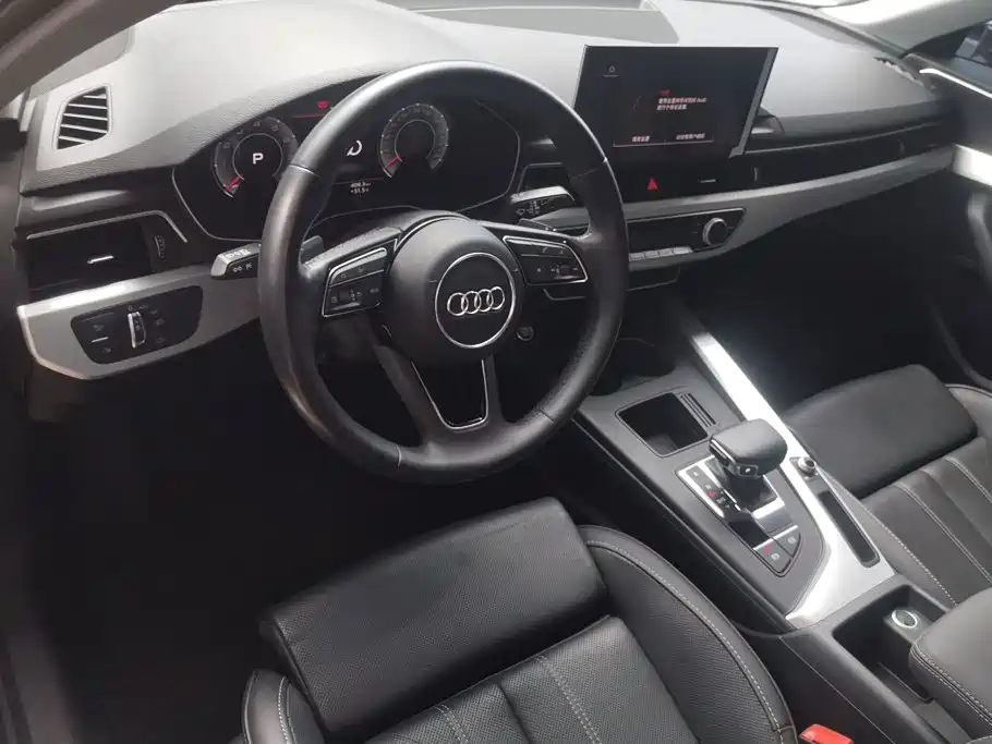 Audi A4L 2022 — фото 12