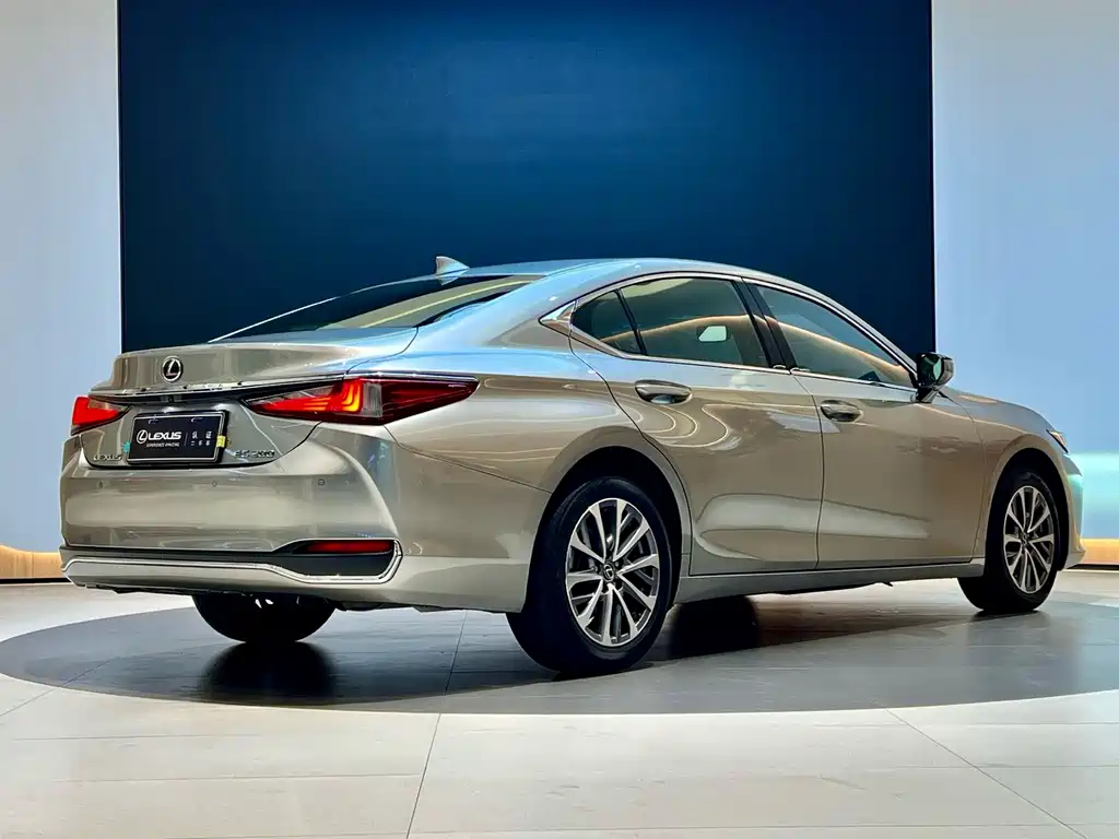 Lexus ES 2024 — фото 7