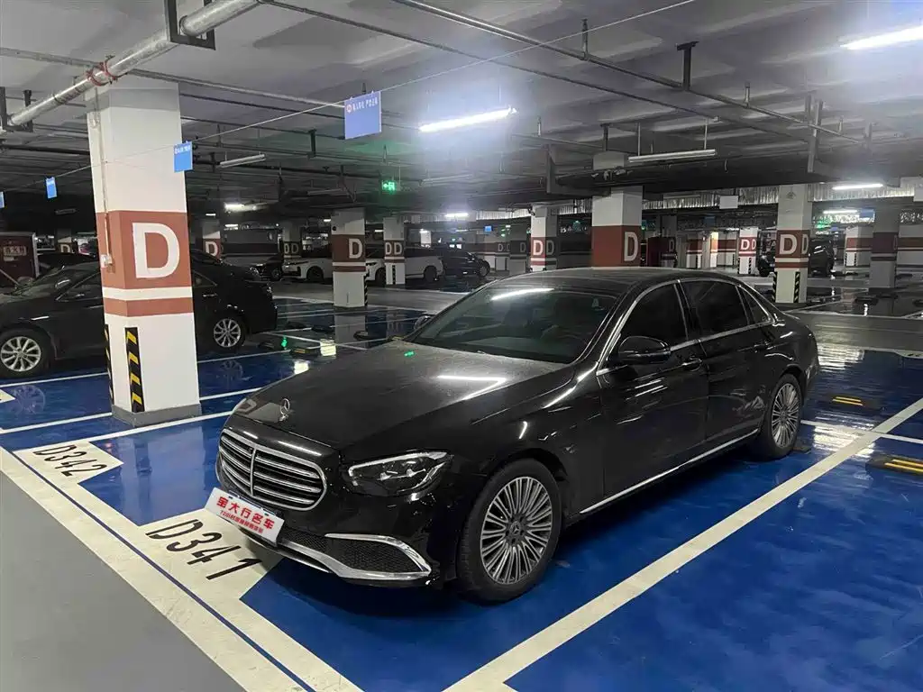 Mercedes-Benz E-Class 2023 — фото 1