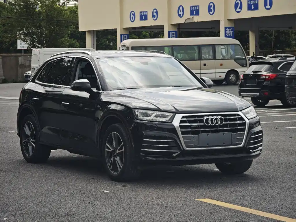 Audi Q5L 2019 — фото 3