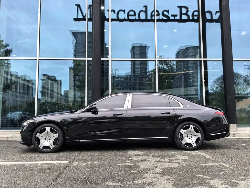 Mercedes-Benz Maybach S-Class 2023 — фото 21