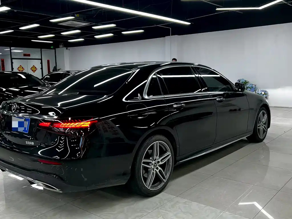 Mercedes-Benz E-Class 2021