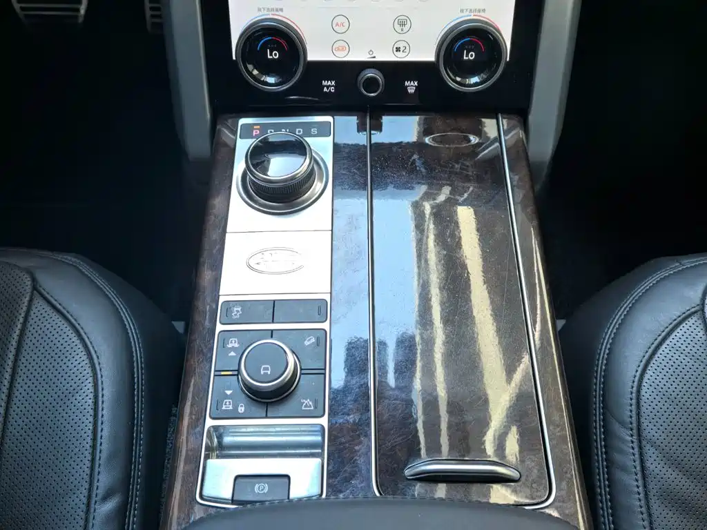 Land Rover Range Rover 2020 — фото 16