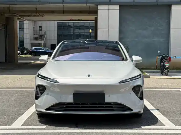 NIO ET7 2023