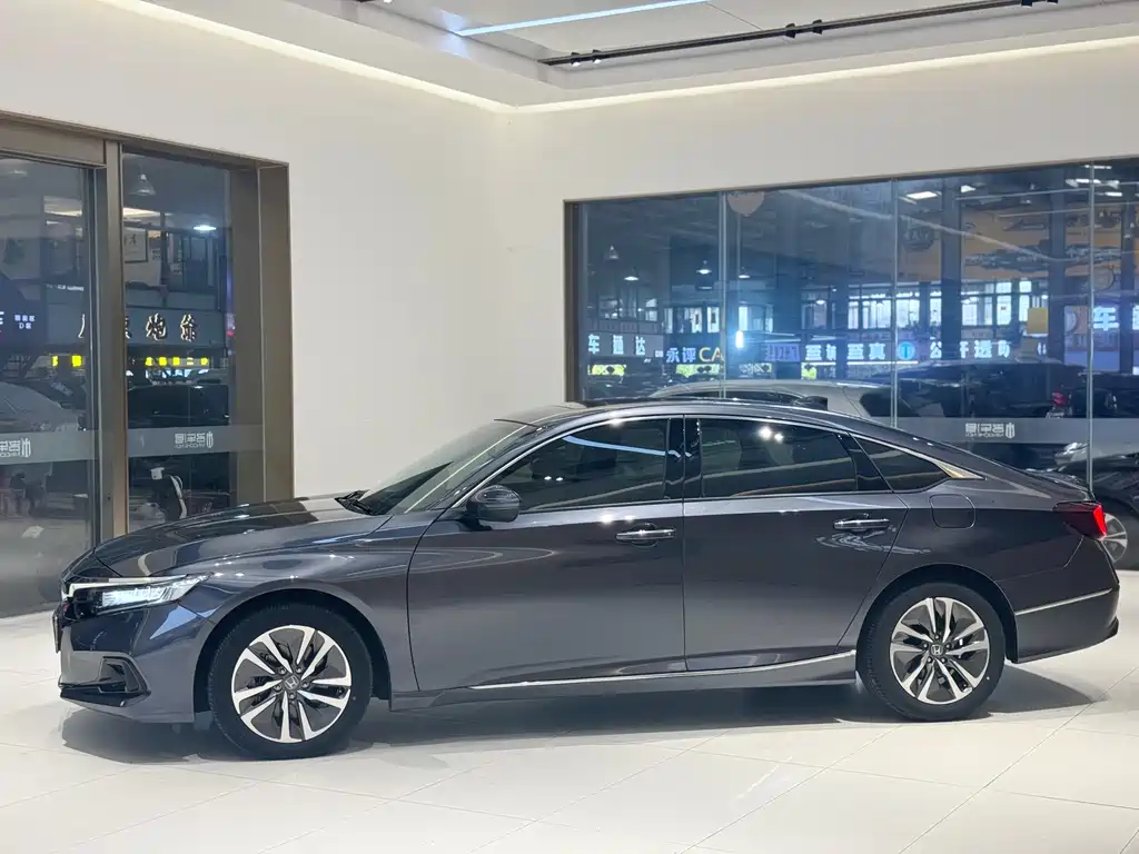 Honda Accord 2023 — фото 4