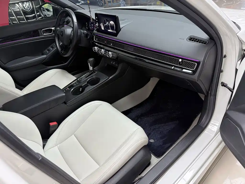 Honda Civic 2022 — фото 10