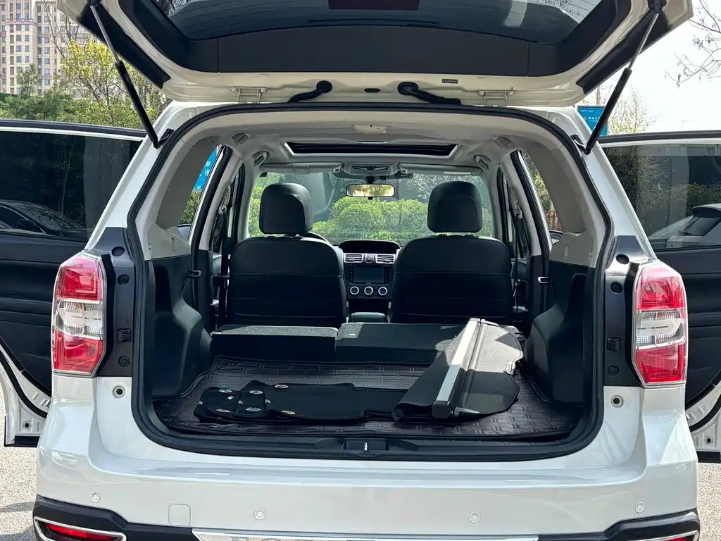Subaru Forester 2016 — фото 15