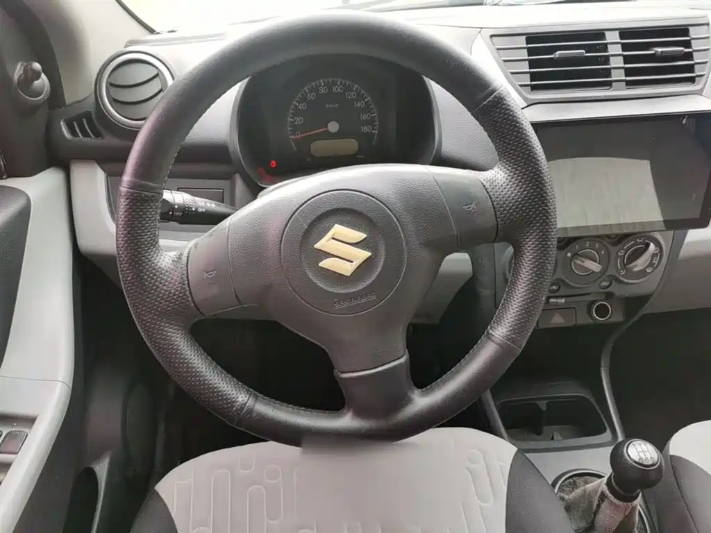 Suzuki Alto 2017 — фото 11