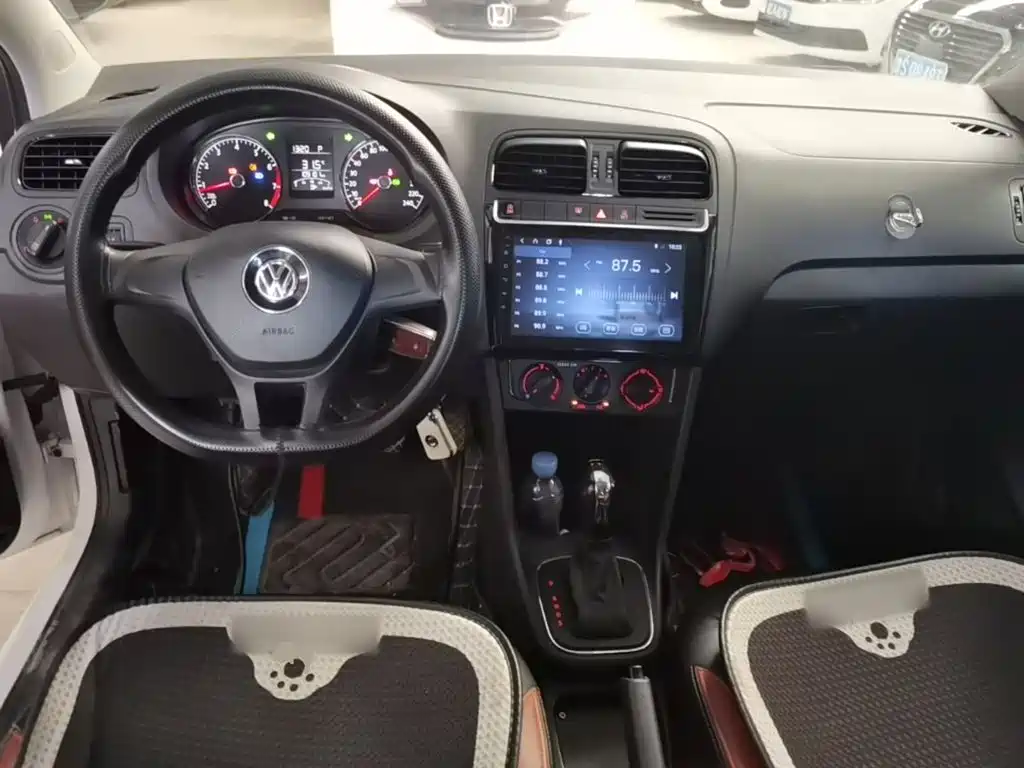 Volkswagen Polo 2018 — фото 10