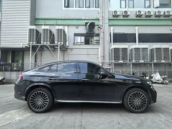 Mercedes-Benz GLC Coupe 2025