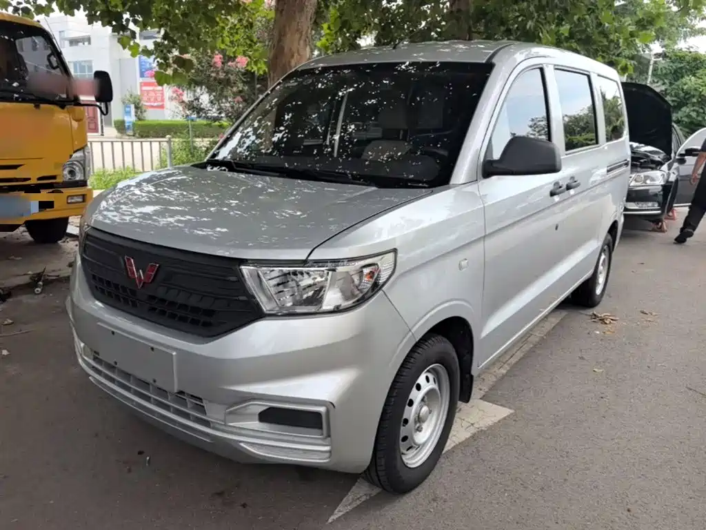 Wuling Hongguang V 2023