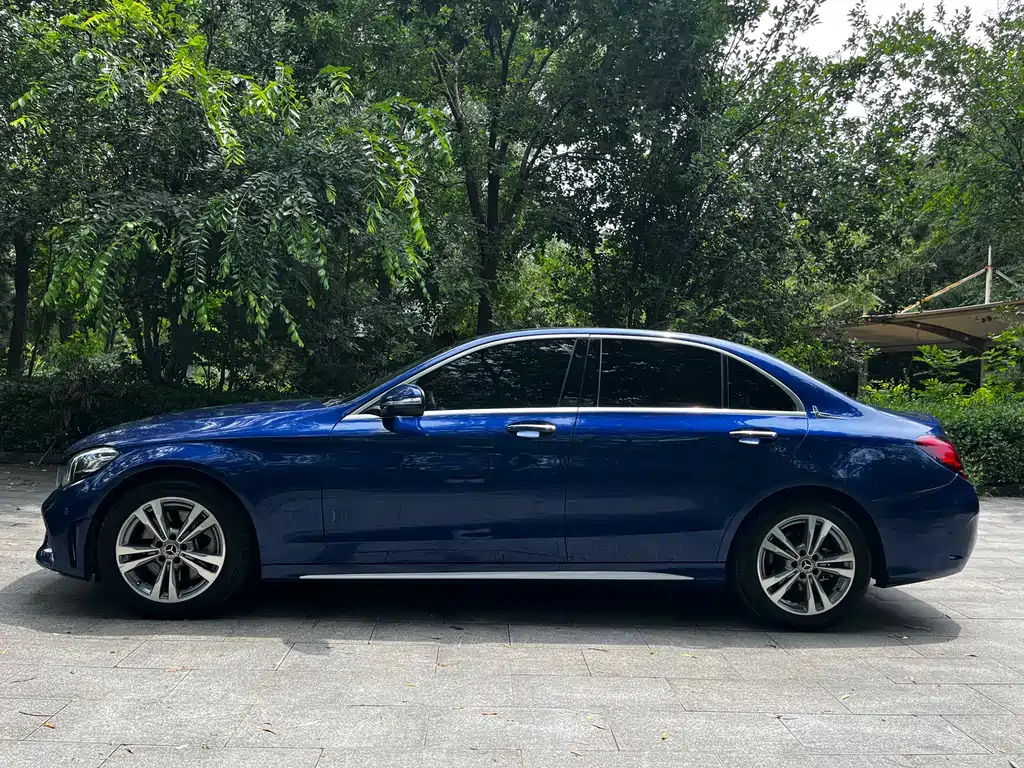 Mercedes-Benz C-Class 2019