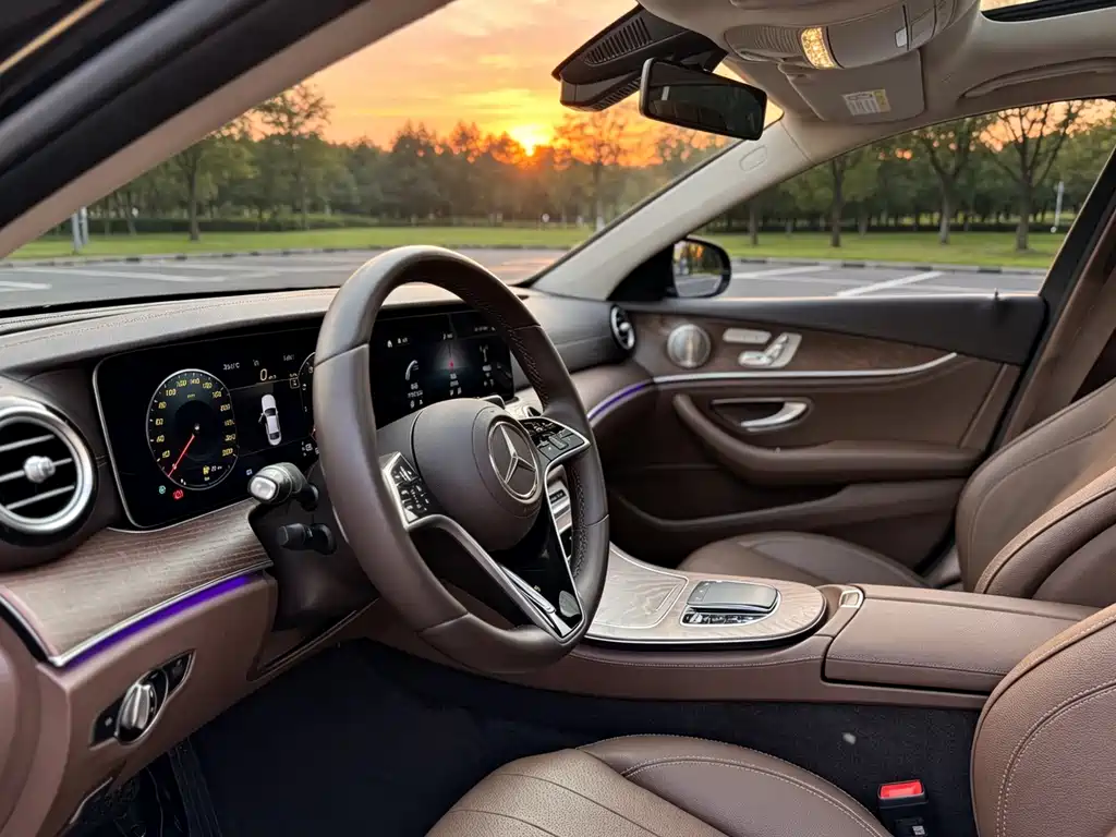 Mercedes-Benz E-Class 2023 — фото 4