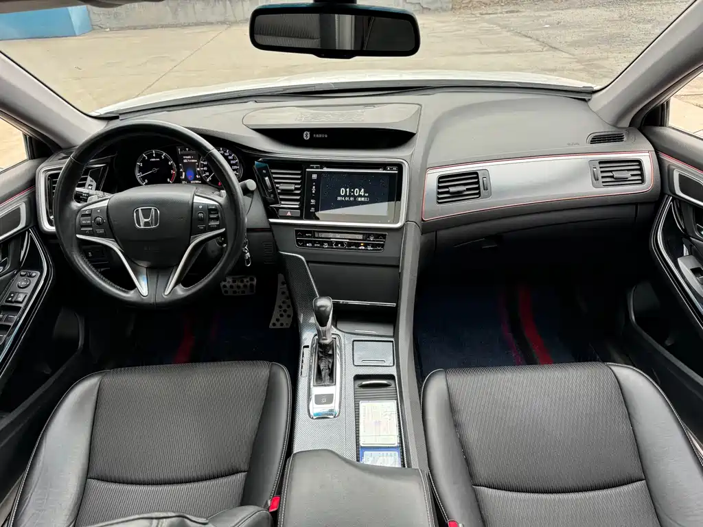 Honda Spirior 2015 — фото 6